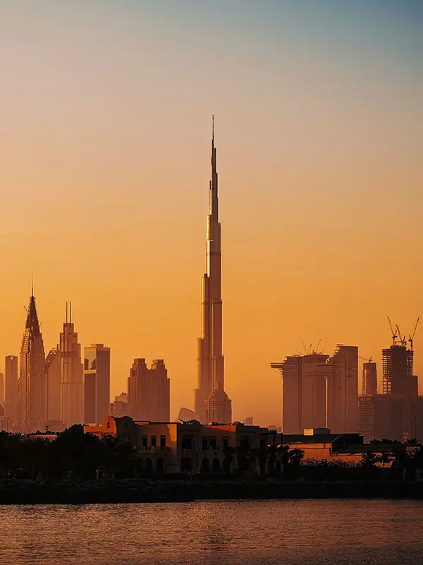 Golden Emirates – A Senior-Friendly Journey