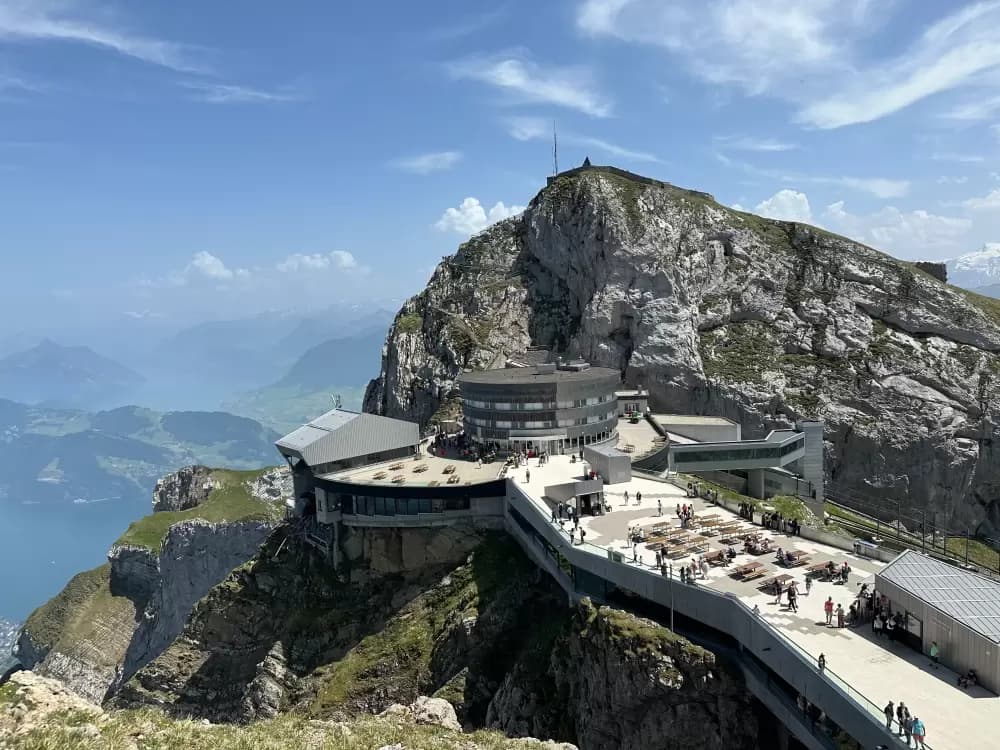 Lucerne – Lakes and Mountain Views